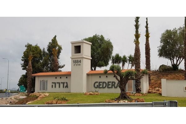 קומו: מהפך מדהים בניצחון 1:3 על קליארי קומו: מהפך מדהים בניצחון 1:3 על קליארי