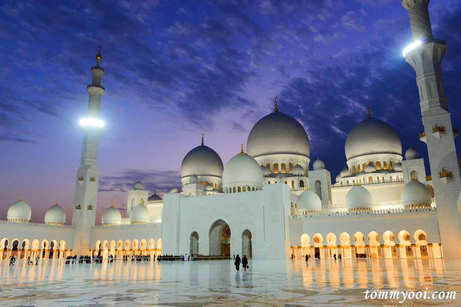 10GB UAE Tourist SIM Card: Save 15% On Abu Dhabi Attractions 10GB UAE Tourist SIM Card: Save 15% On Abu Dhabi Attractions