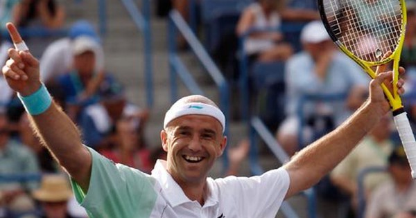 17 Tuổi Đăng Quang Indian Wells: Cô Gái Xứ Bạch Dương Làm Nên Điều Kỳ Diệu 17 Tuổi Đăng Quang Indian Wells: Cô Gái Xứ Bạch Dương Làm Nên Điều Kỳ Diệu