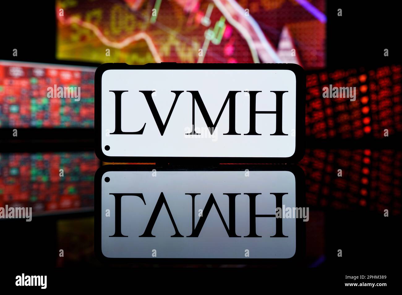 2% LVMH Share Drop Follows Disappointing Q1 Sales Report 2% LVMH Share Drop Follows Disappointing Q1 Sales Report