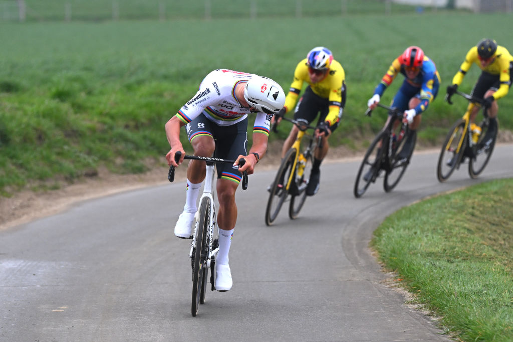 £300 Fine For Spectator Who Spat At Mathieu Van Der Poel During E3 Saxo Classic