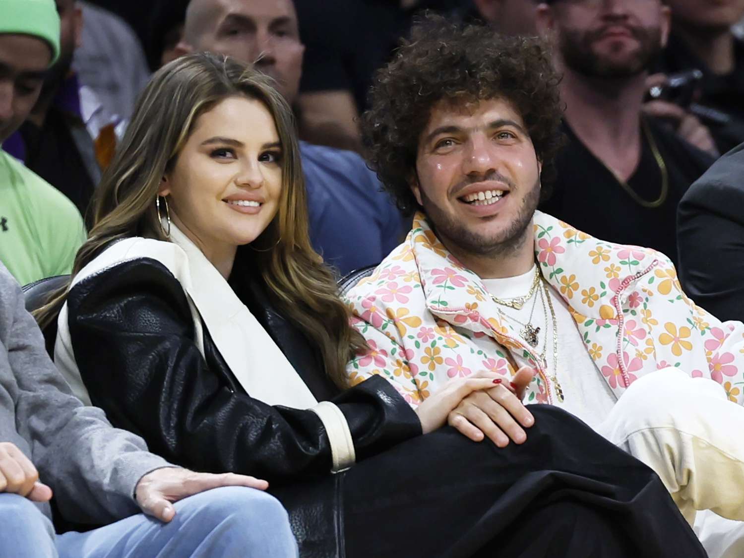 $3000 Diamond Ring: Low Price Sale Of Selena Gomez To Benny Blanco $3000 Diamond Ring: Low Price Sale Of Selena Gomez To Benny Blanco