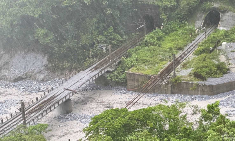 強降雨癱瘓北迴線:台鐵5/19列車運行調整及疏運方案 強降雨癱瘓北迴線:台鐵5/19列車運行調整及疏運方案
