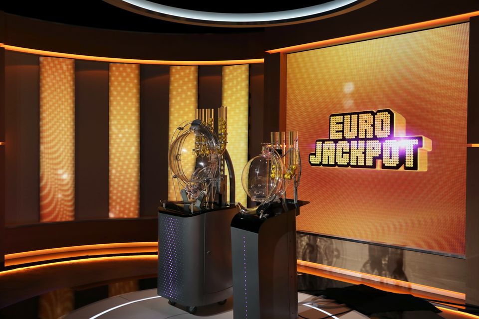 54 Miljoonaa Euroa: Eurojackpotin Jättipotti Uhkaa Kasvaa Entisestään 54 Miljoonaa Euroa: Eurojackpotin Jättipotti Uhkaa Kasvaa Entisestään