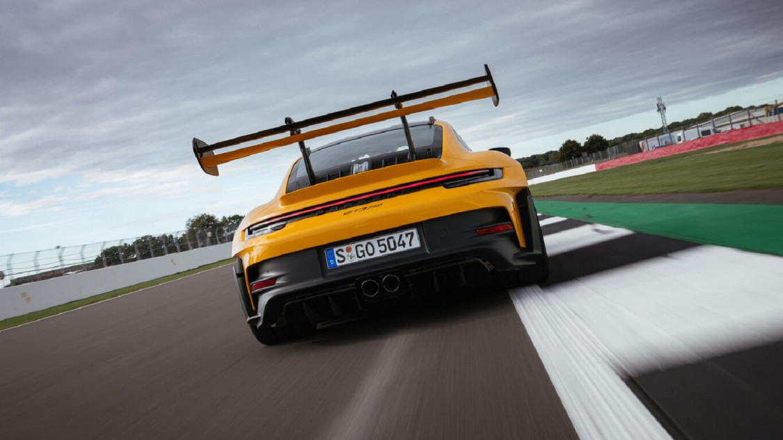 80 Millió Forintos Extrák: Porsche 911 Áttekintés 80 Millió Forintos Extrák: Porsche 911 Áttekintés