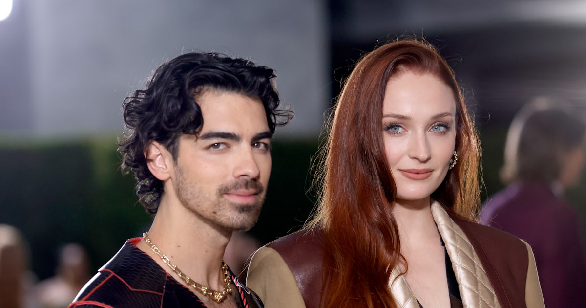 A Couple's Argument, Joe Jonas's Response, And The Internet's Reaction A Couple's Argument, Joe Jonas's Response, And The Internet's Reaction