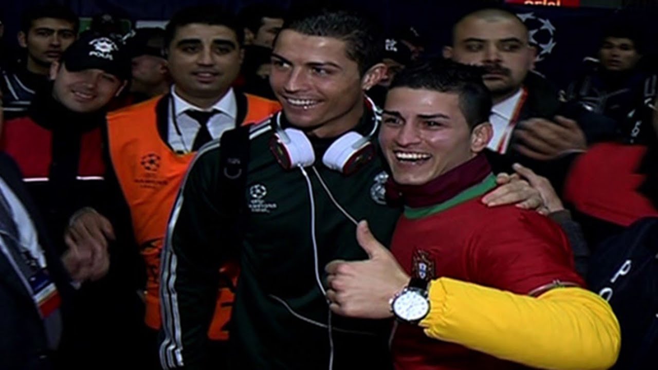 Adanalı Ronaldo'nun Çirkinlik Hakkındaki Tepkisi Adanalı Ronaldo'nun Çirkinlik Hakkındaki Tepkisi