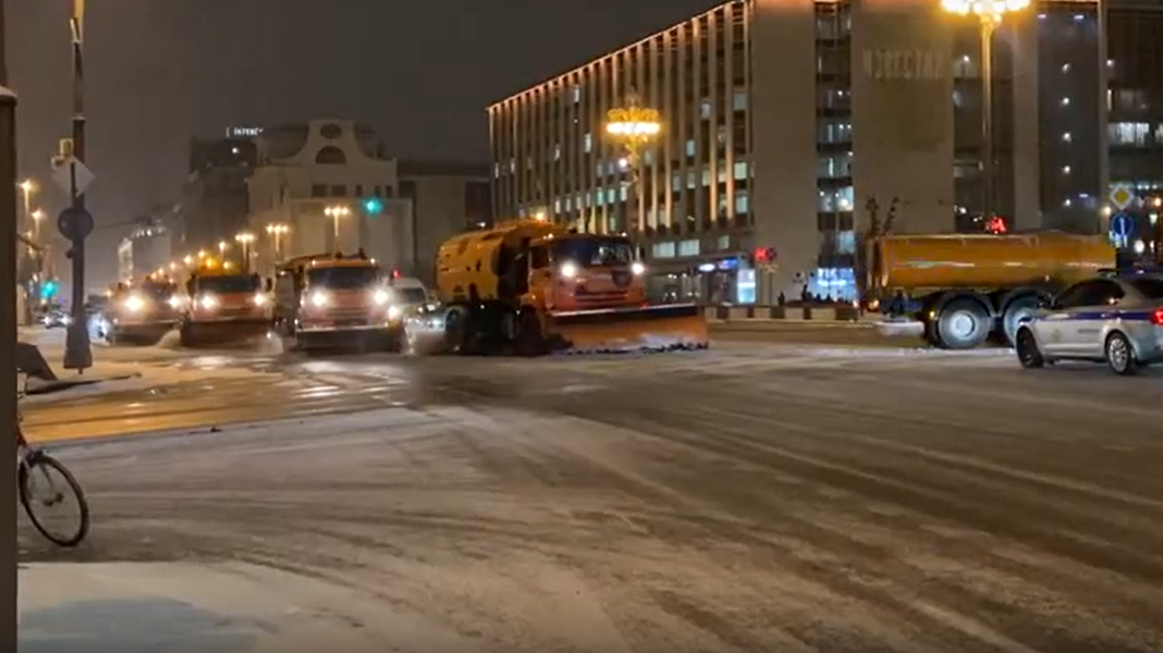 Аэропорт Перми Закрыт До 4:00 Из-за Снегопада Аэропорт Перми Закрыт До 4:00 Из-за Снегопада
