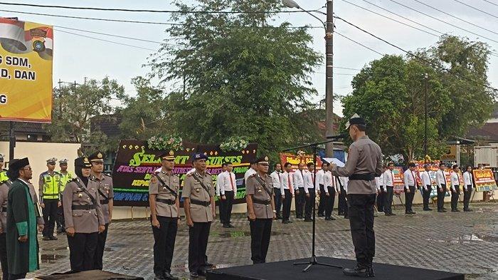 AKP Djauhari, Kasatlantas Baru Polresta Balikpapan, Pimpin Sholat Subuh AKP Djauhari, Kasatlantas Baru Polresta Balikpapan, Pimpin Sholat Subuh