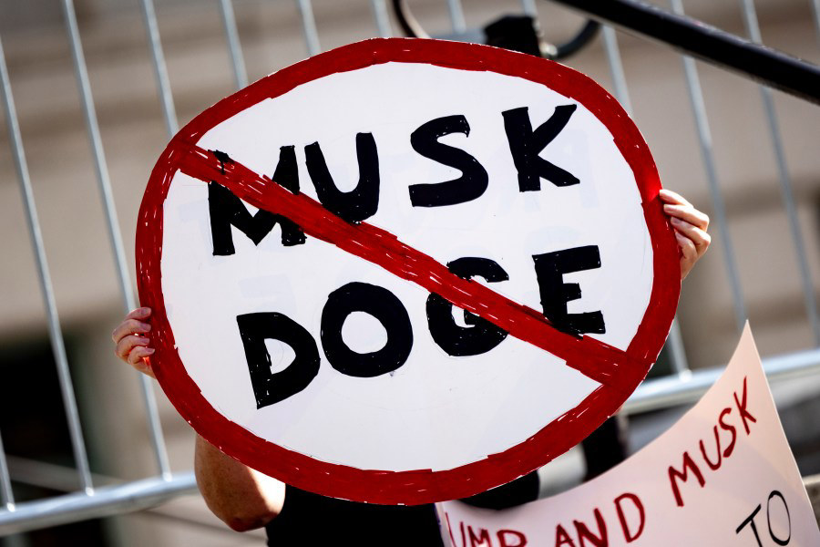 Alaska Protests: Hundreds Demonstrate Against DOGE And Trump Administration Alaska Protests: Hundreds Demonstrate Against DOGE And Trump Administration