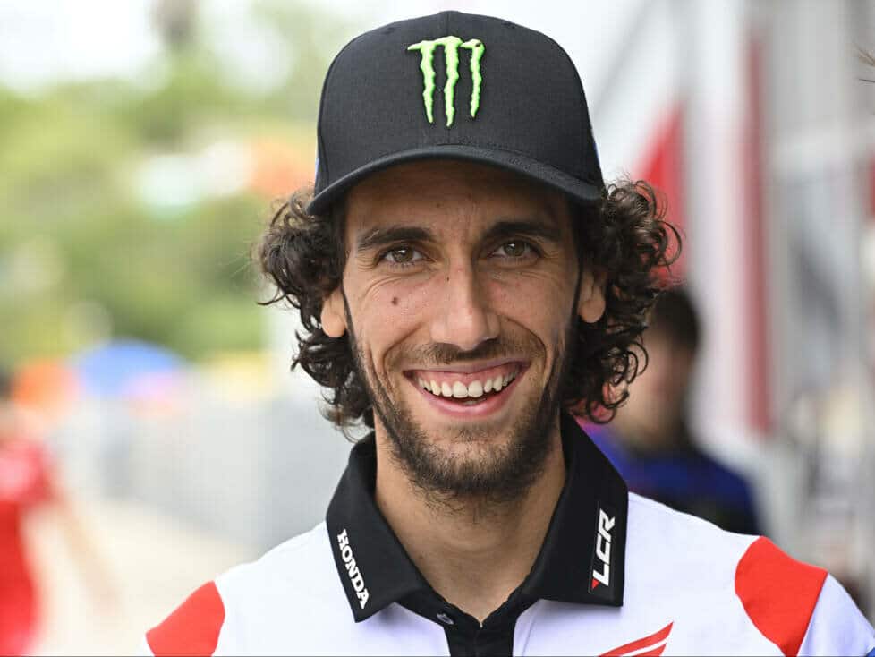 Alex Rins' Risky Soft Tyre Gamble: The Moto2 Influence Alex Rins' Risky Soft Tyre Gamble: The Moto2 Influence