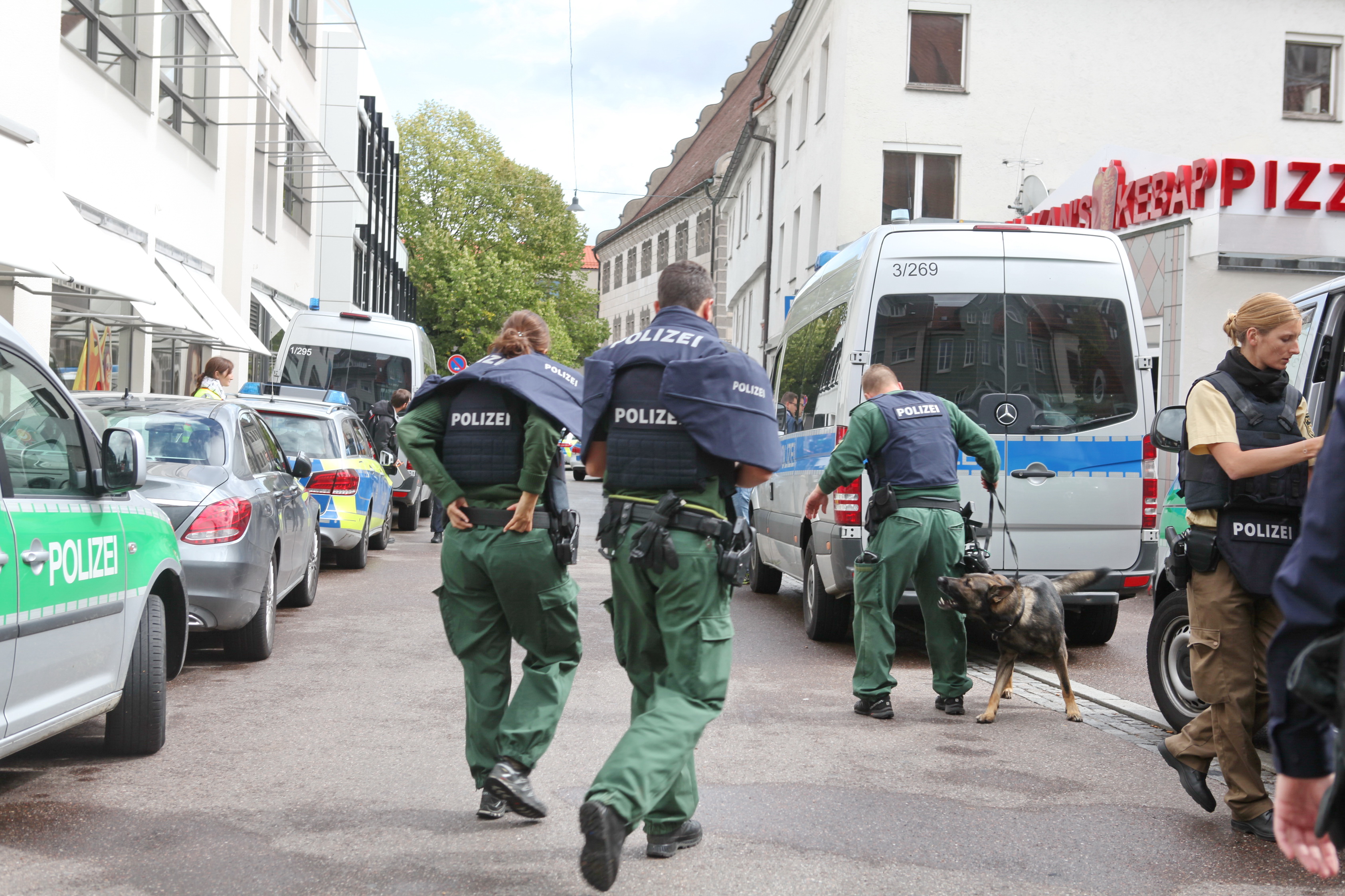 Alle Schüler In Sicherheit: Entwarnung An Braunschweiger Schule Nach Alarm Alle Schüler In Sicherheit: Entwarnung An Braunschweiger Schule Nach Alarm
