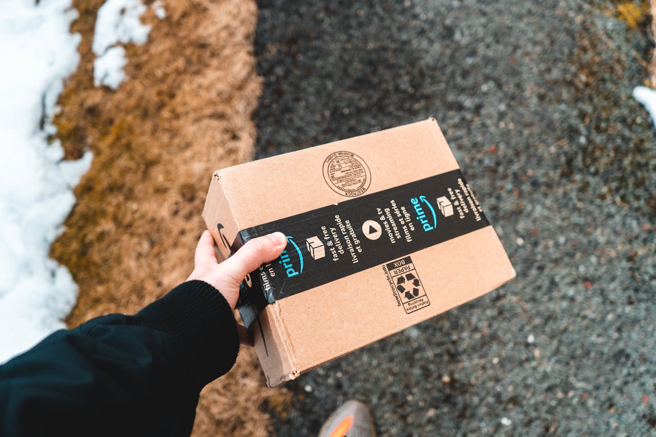 Amazon And Its Union: Quebec Warehouse Closures Face Legal Challenge Amazon And Its Union: Quebec Warehouse Closures Face Legal Challenge