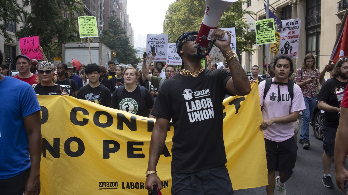 Amazon Workers Union Challenges Warehouse Closures In Quebec Tribunal Amazon Workers Union Challenges Warehouse Closures In Quebec Tribunal