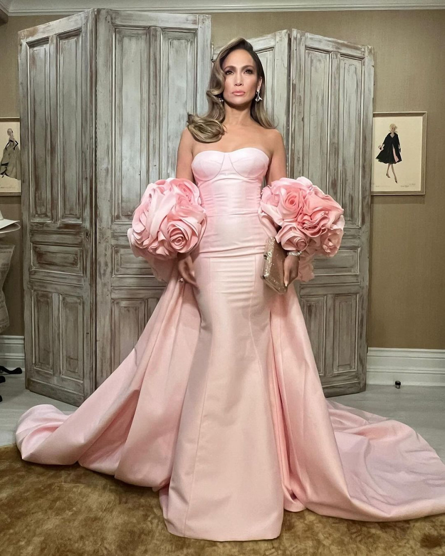 American Music Awards 2025: A Jennifer Lopez Hosting Spectacle American Music Awards 2025: A Jennifer Lopez Hosting Spectacle