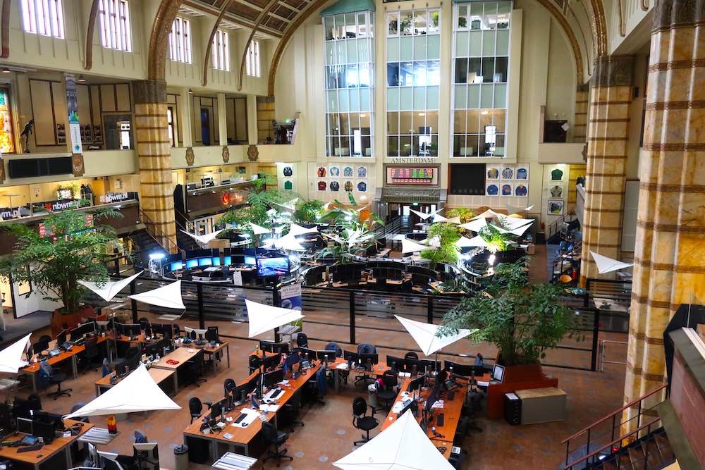 Amsterdam Stock Exchange Plunges: Third Consecutive Day Of Heavy Losses Amsterdam Stock Exchange Plunges: Third Consecutive Day Of Heavy Losses