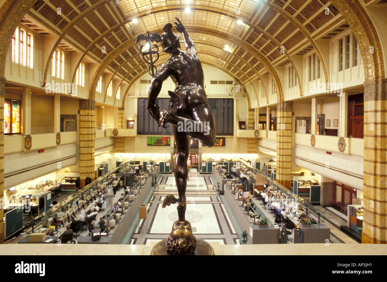 Amsterdam Stock Exchange Plunges: Three Consecutive Days Of Heavy Losses Amsterdam Stock Exchange Plunges: Three Consecutive Days Of Heavy Losses