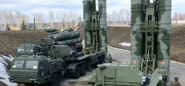 Analisi Delle Dichiarazioni Di Medvedev: Missili Nucleari E Russofobia Nell'Unione Europea Analisi Delle Dichiarazioni Di Medvedev: Missili Nucleari E Russofobia Nell'Unione Europea