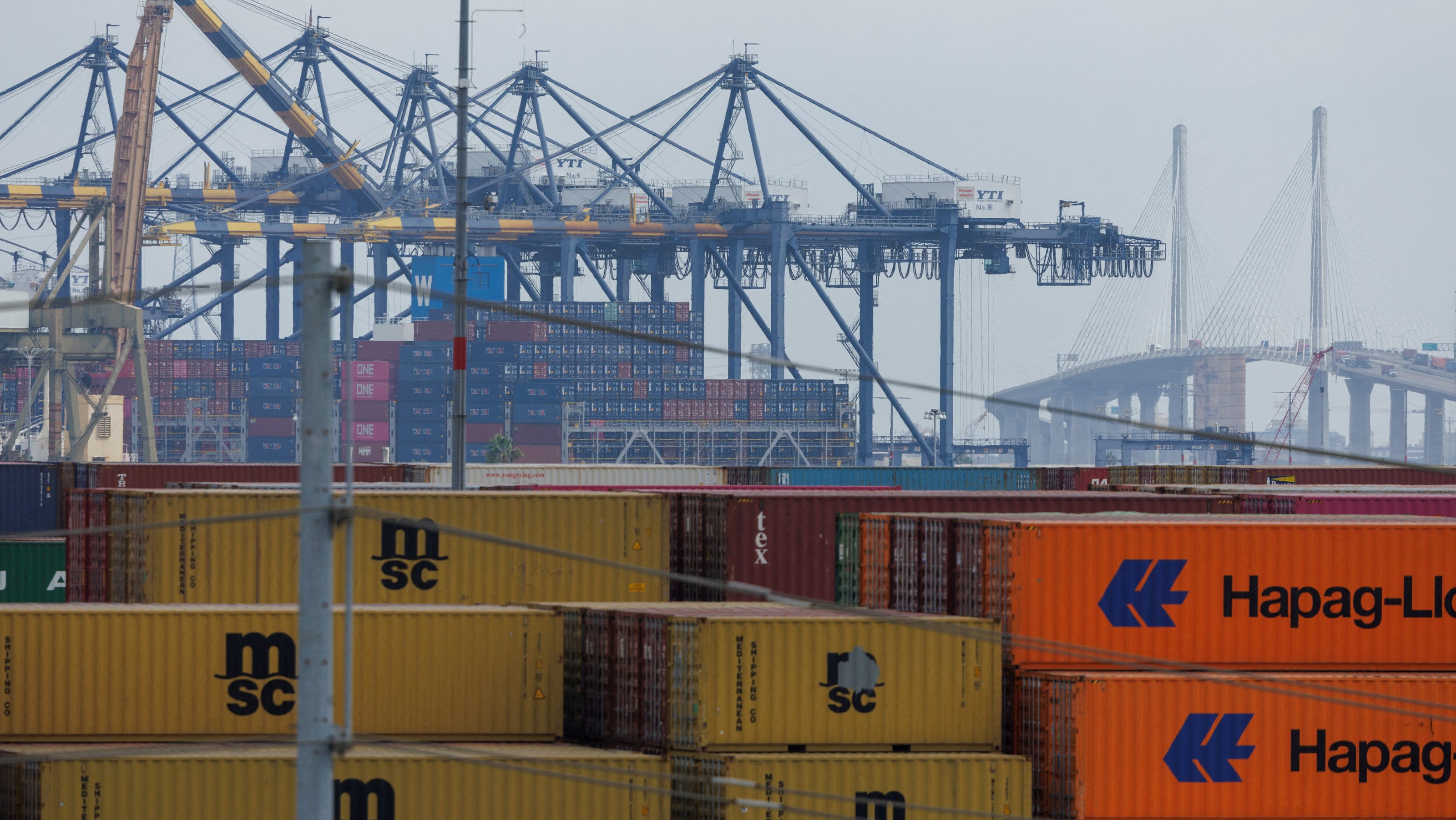 Analysis: Fox News Hosts Spar Over Economic Impact Of Trump Tariffs Analysis: Fox News Hosts Spar Over Economic Impact Of Trump Tariffs