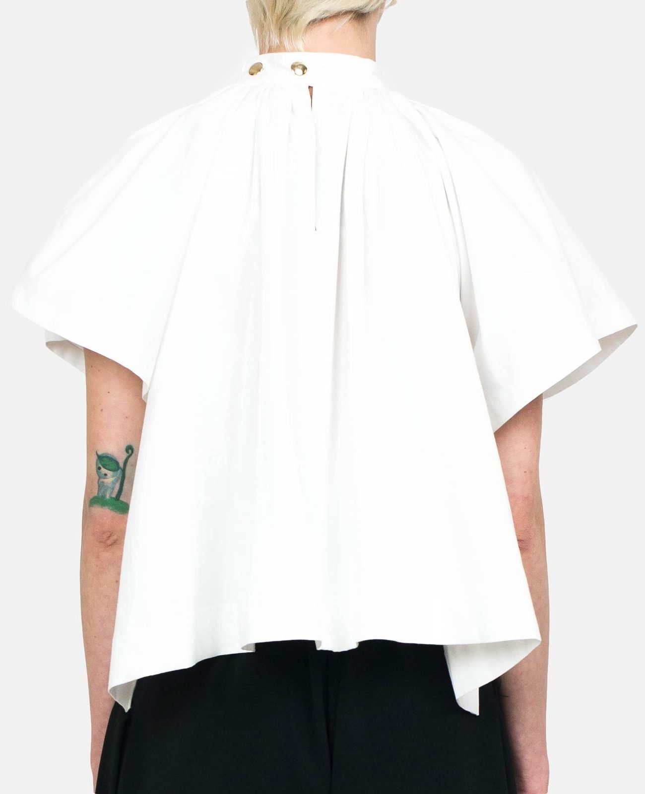 Anna Kendrick's Shell Crop Top Trend: A Fashion Editor's Pick Anna Kendrick's Shell Crop Top Trend: A Fashion Editor's Pick