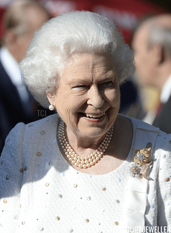 Another Parisian Visit For Queen Wen Another Parisian Visit For Queen Wen