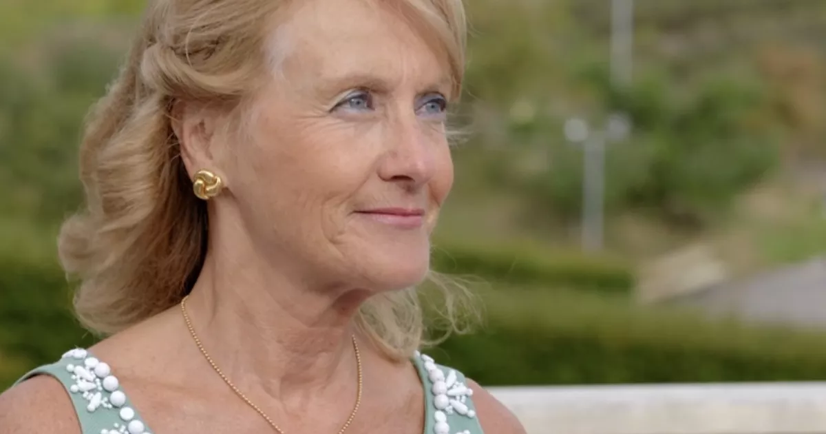 Antiques Roadshow Appearance Leads To US Couple's Arrest In Britain Antiques Roadshow Appearance Leads To US Couple's Arrest In Britain