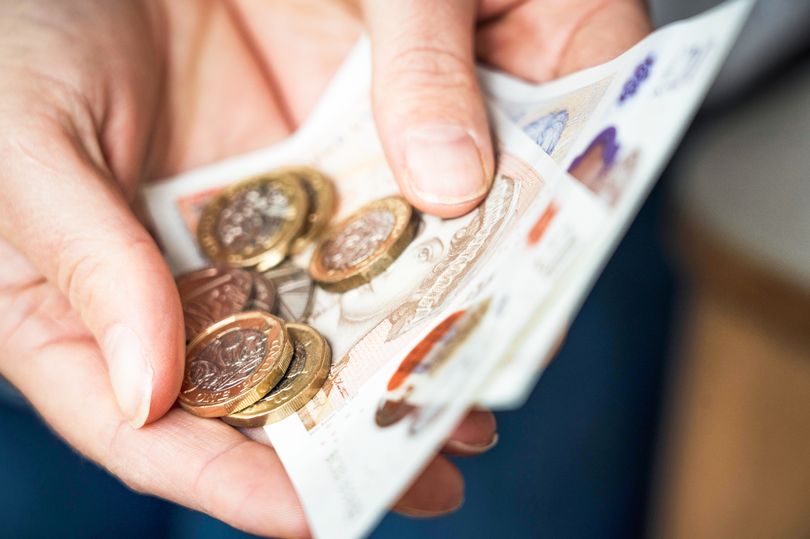 April/May Universal Credit Refunds: DWP Addresses £5 Billion In Cuts April/May Universal Credit Refunds: DWP Addresses £5 Billion In Cuts