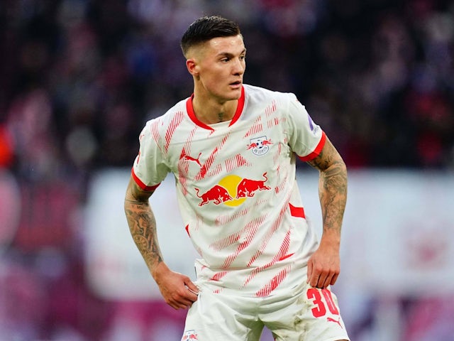 Arsenal Transfer News: Top Striker Favors Gunners Over Tottenham's £58m Offer Arsenal Transfer News: Top Striker Favors Gunners Over Tottenham's £58m Offer