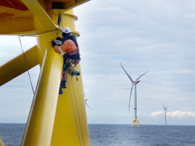 Assessing The Economic Risks Of Large-Scale Offshore Wind Projects Assessing The Economic Risks Of Large-Scale Offshore Wind Projects