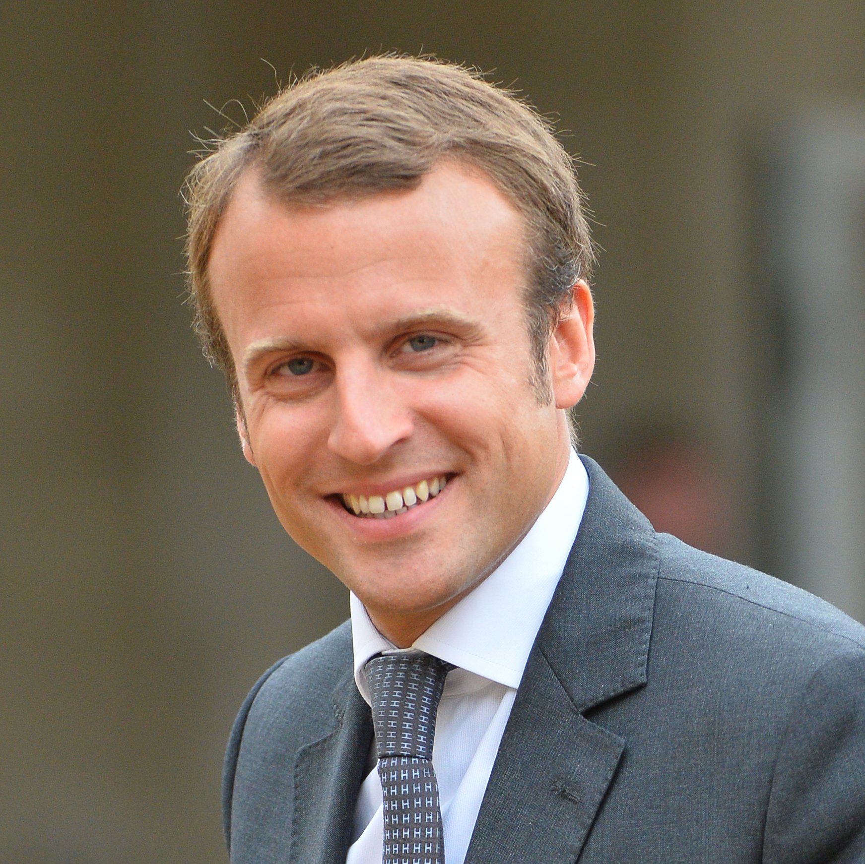 Au-delà De La Douleur : Emmanuel Macron Face À La Souffrance Des Victimes Israéliennes Au-delà De La Douleur : Emmanuel Macron Face À La Souffrance Des Victimes Israéliennes