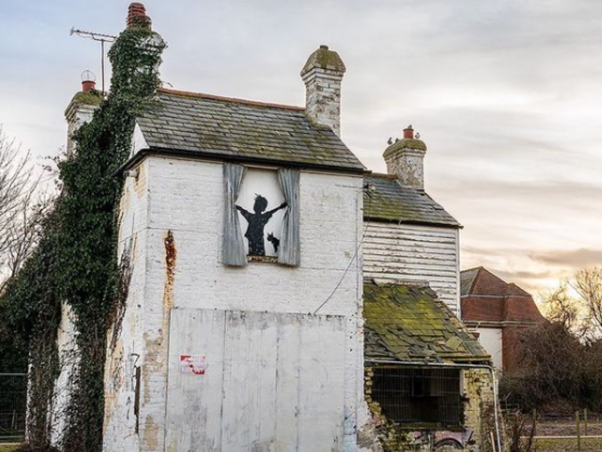 Authenticating A Potential Banksy Mural In Your Home Authenticating A Potential Banksy Mural In Your Home