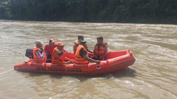 Basarnas Duga Balita Tenggelam Di Parit Batu Ampar Terbawa Arus Ke Waduk Wonorejo Basarnas Duga Balita Tenggelam Di Parit Batu Ampar Terbawa Arus Ke Waduk Wonorejo