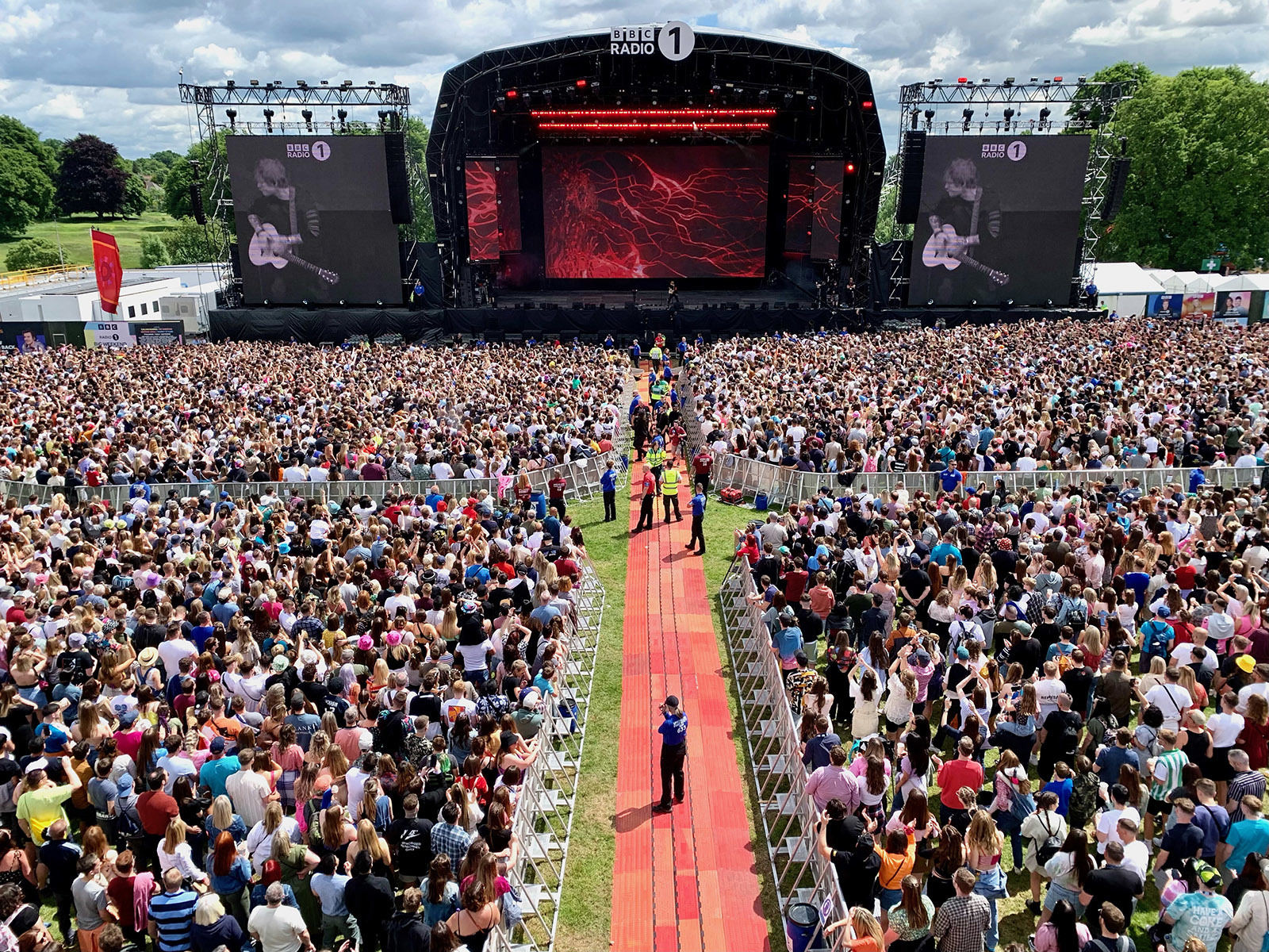 BBC Radio 1 Big Weekend 2024 Lineup: Jorja Smith, Biffy Clyro, Blossoms & More BBC Radio 1 Big Weekend 2024 Lineup: Jorja Smith, Biffy Clyro, Blossoms & More