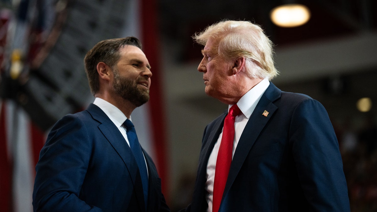 Biden's Ukraine Policy Under Scrutiny: Vance's Critique Of Trump's Legacy Biden's Ukraine Policy Under Scrutiny: Vance's Critique Of Trump's Legacy