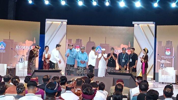 BKK Untuk 6 Kabupaten: Gubernur Koster Jelaskan Strategi Penyaluran Dan Program Prioritas BKK Untuk 6 Kabupaten: Gubernur Koster Jelaskan Strategi Penyaluran Dan Program Prioritas