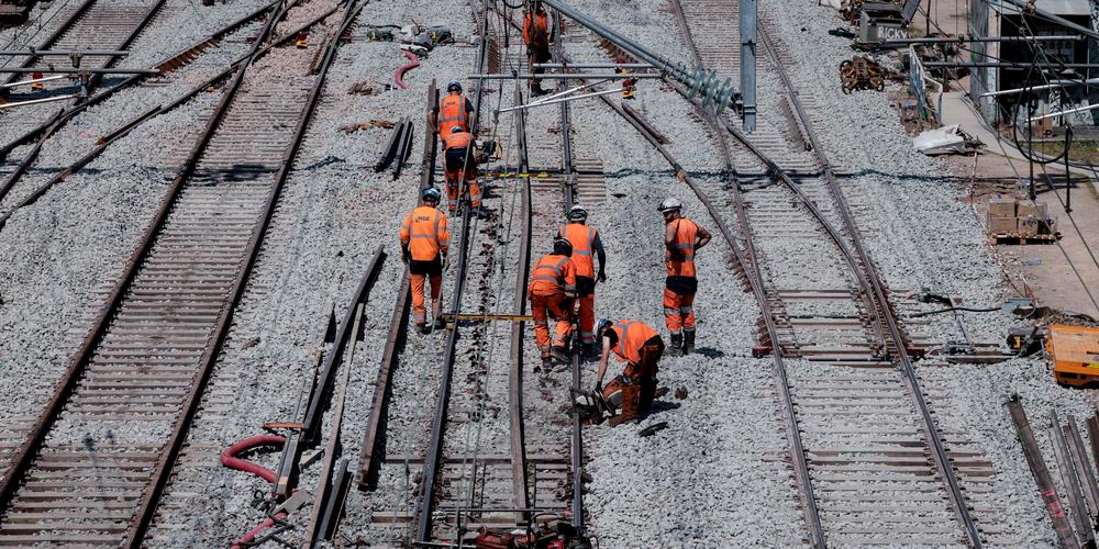 Bombe De La Seconde Guerre Mondiale: Le Trafic Ferroviaire À La Gare Du Nord Chamboulé Bombe De La Seconde Guerre Mondiale: Le Trafic Ferroviaire À La Gare Du Nord Chamboulé