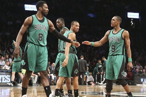„Boston Celtics“ Parduoti Už Rekordinę Sumą – Lietuvių Tarp Akcininkų Nėra „Boston Celtics“ Parduoti Už Rekordinę Sumą – Lietuvių Tarp Akcininkų Nėra