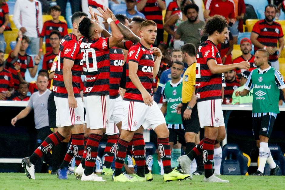 Brasileirão: Arrascaeta Decisivo, Flamengo Derrota Grêmio Com Dois Gols Brasileirão: Arrascaeta Decisivo, Flamengo Derrota Grêmio Com Dois Gols