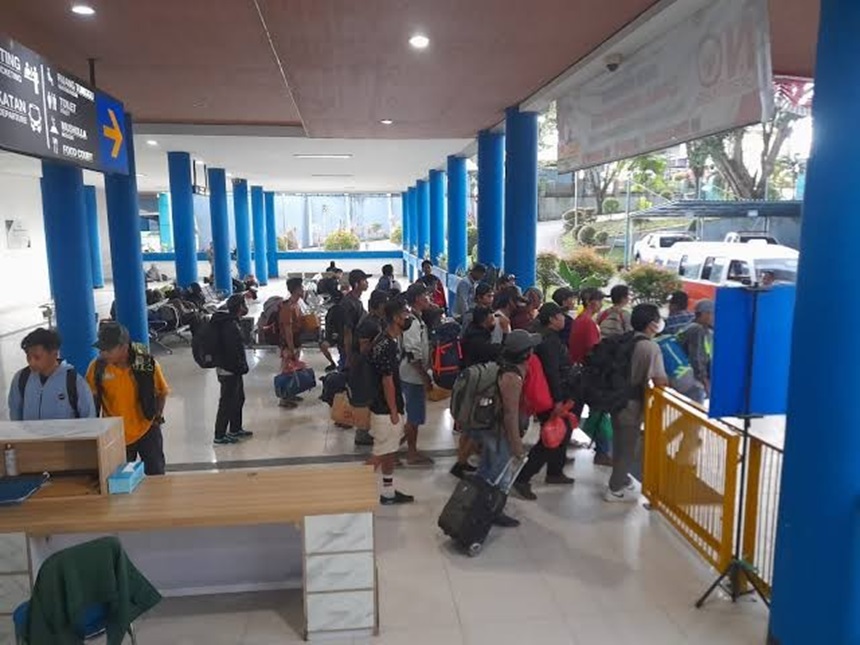 BREAKING NEWS: Tragedi Tenggelam Di Drainase Batu Ampar, Balikpapan BREAKING NEWS: Tragedi Tenggelam Di Drainase Batu Ampar, Balikpapan