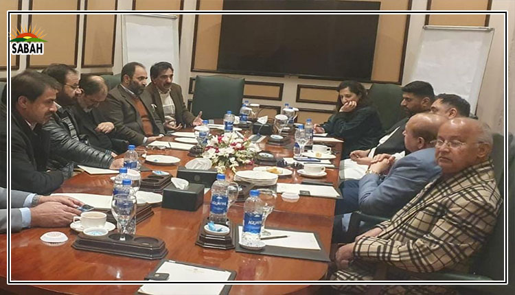برطانوی ارکان پارلیمنٹ کی کشمیر کے تنازع کے حل کی حمایت: ایک اہم پیش رفت برطانوی ارکان پارلیمنٹ کی کشمیر کے تنازع کے حل کی حمایت: ایک اہم پیش رفت