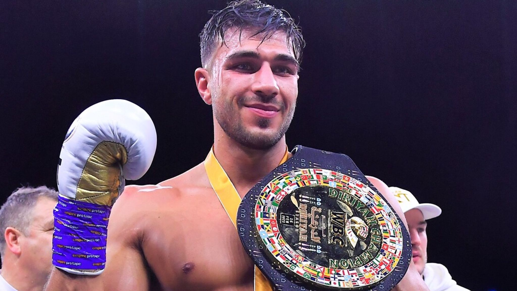 Budapesten Visszatért Tommy Fury, És Kiosztotta Jake Pault – Képekkel Budapesten Visszatért Tommy Fury, És Kiosztotta Jake Pault – Képekkel
