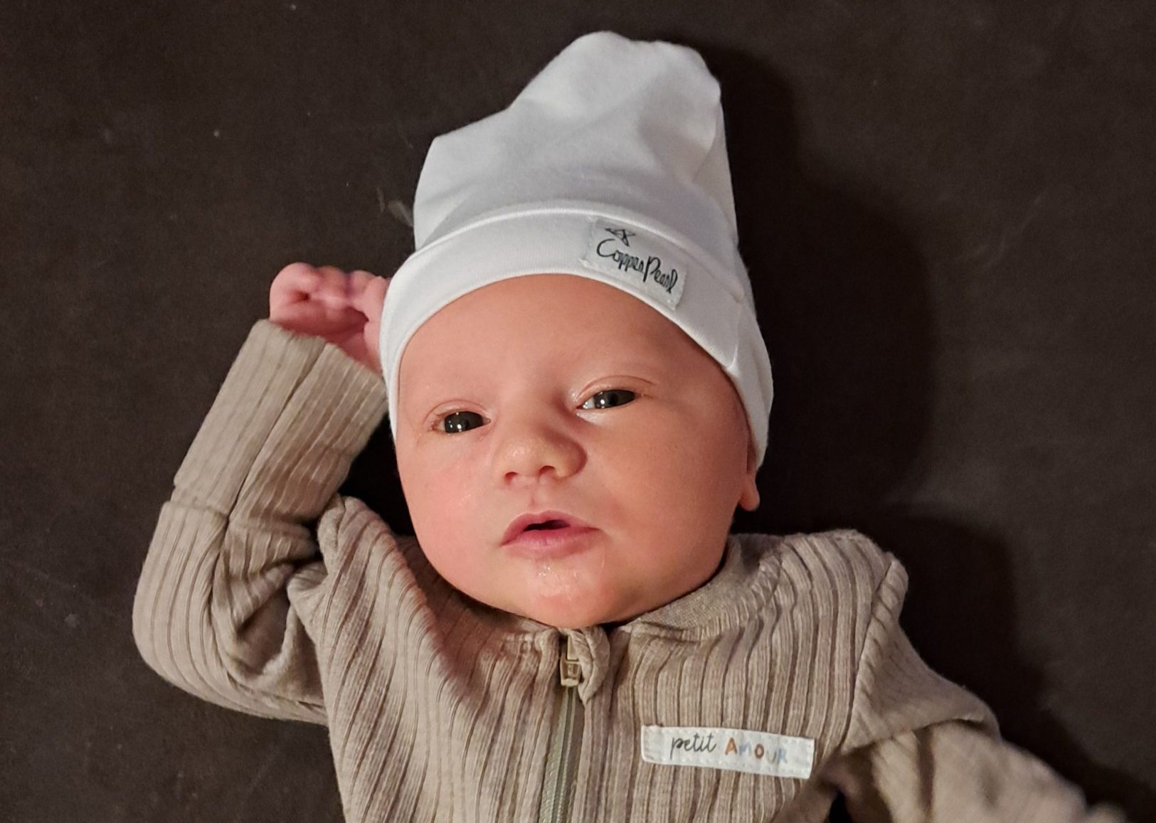 Cadeau Exceptionnel : Une Boulangerie Normande Récompense Le Premier Bébé De L'année Cadeau Exceptionnel : Une Boulangerie Normande Récompense Le Premier Bébé De L'année
