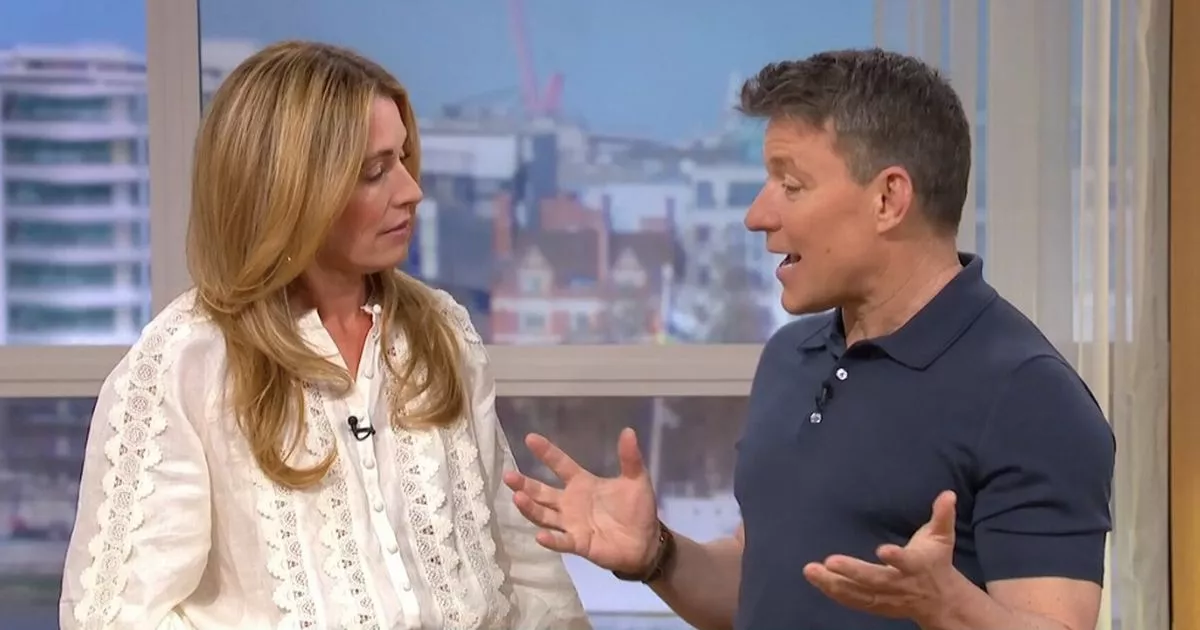 Cat Deeley's Perfect Spring Outfit: The Cream Pleated Midi Skirt Cat Deeley's Perfect Spring Outfit: The Cream Pleated Midi Skirt