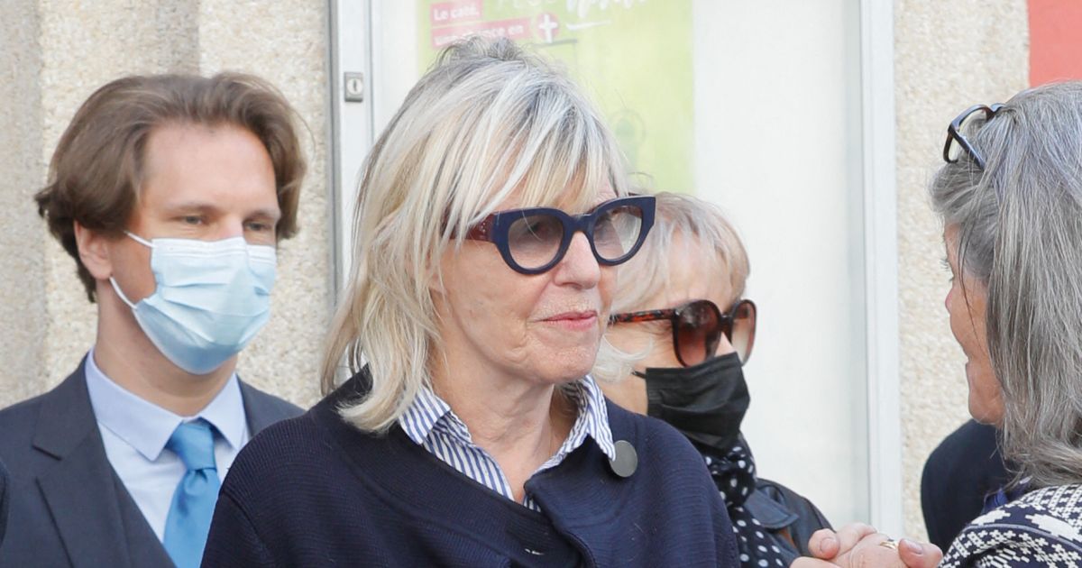 Chantal Ladesou : Son Havre De Paix Hors De Paris Chantal Ladesou : Son Havre De Paix Hors De Paris