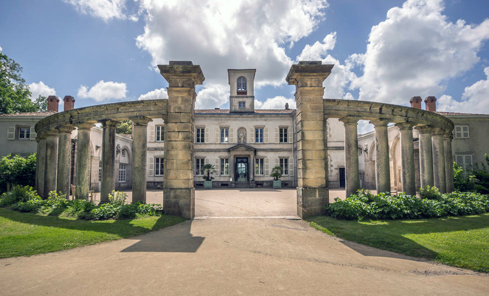 Collège De Clisson : Le Port De La Croix Catholique Questionné Collège De Clisson : Le Port De La Croix Catholique Questionné