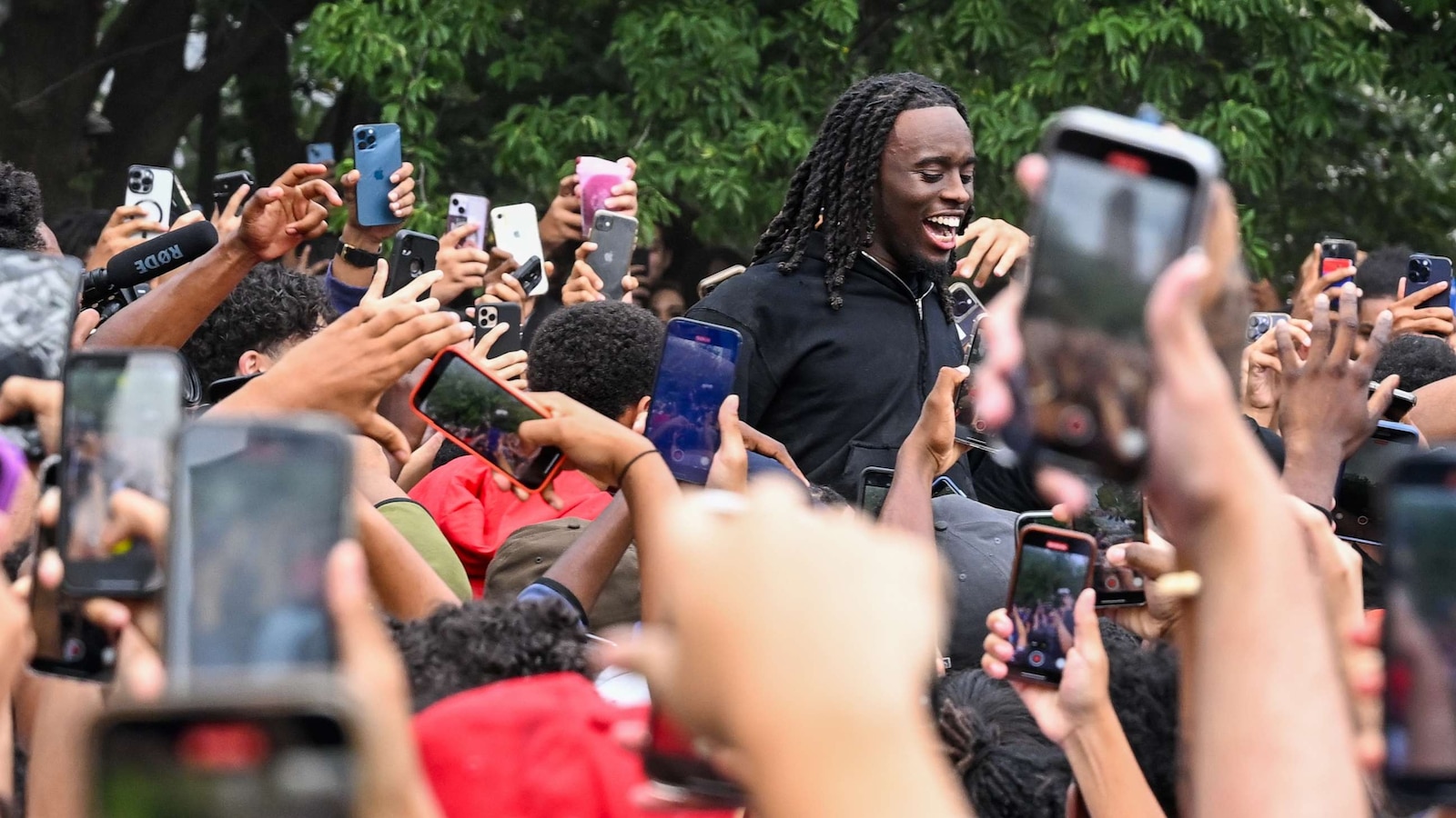 Comedian Shank Takes Home $10,000 From Kai Cenat's Streamer University Comedian Shank Takes Home $10,000 From Kai Cenat's Streamer University