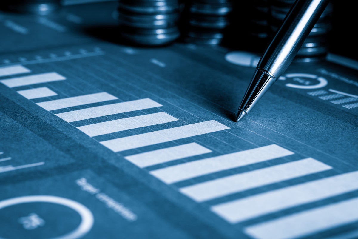 Consumers Cut Back: How Credit Card Companies Are Responding Consumers Cut Back: How Credit Card Companies Are Responding