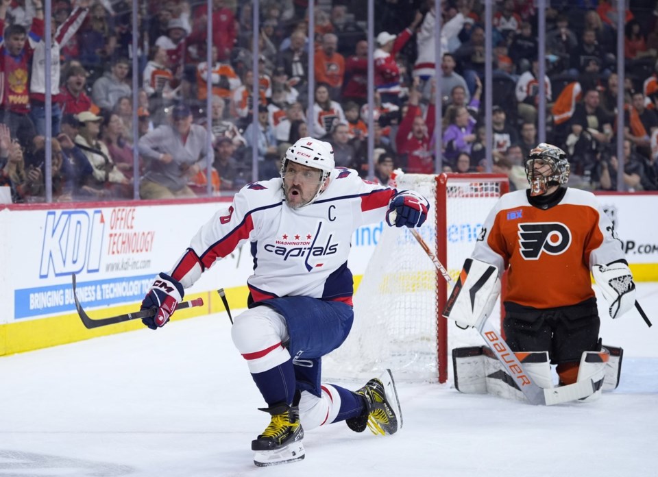 CP NewsAlert: Ovechkin Matches Gretzky's NHL Goal Record CP NewsAlert: Ovechkin Matches Gretzky's NHL Goal Record
