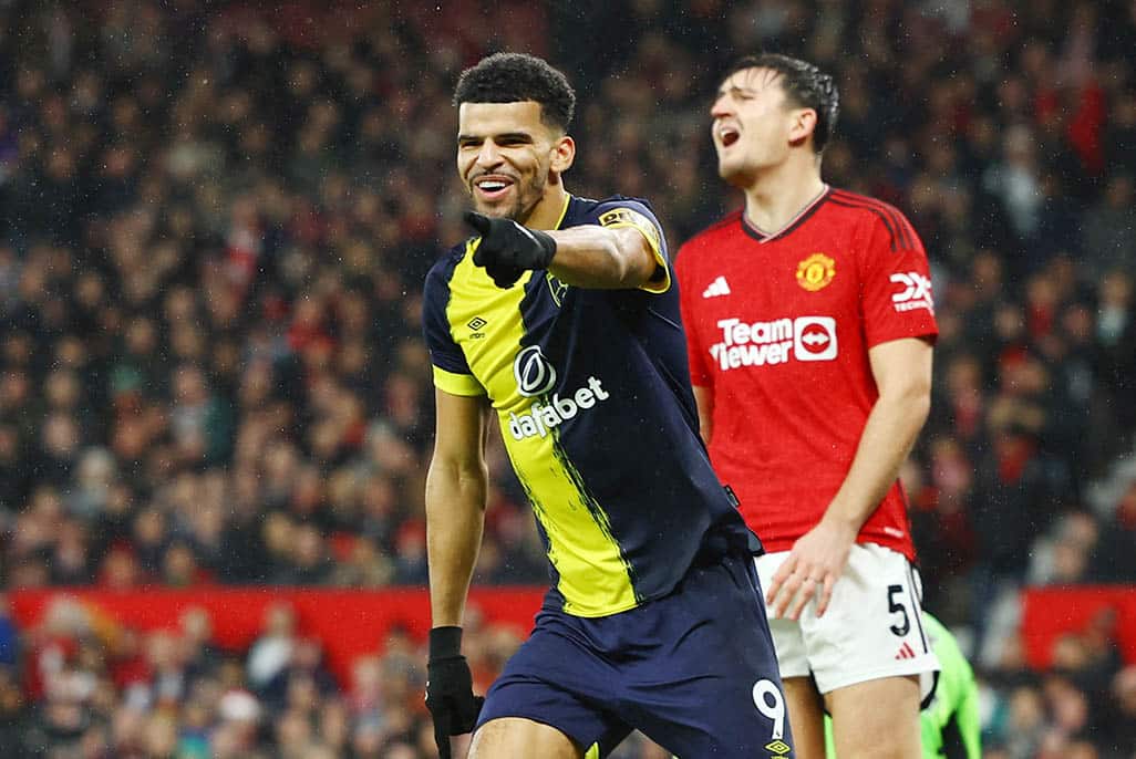 Criticism Mounts For Man Utd Star Following Blunder And Unusual Reaction