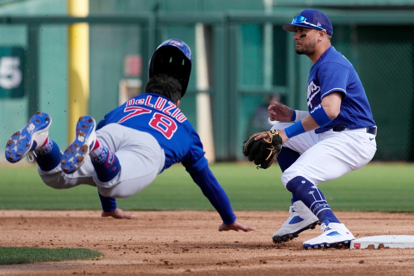 Cubs Shut Down Dodgers Offense In Victory